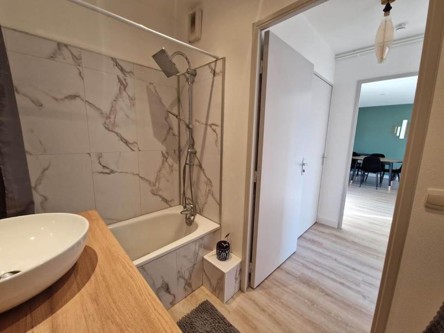 Appartement Cosy Oloron, Aux Pieds Des Pyrenees Et De L'Atlantique! Ngoại thất bức ảnh
